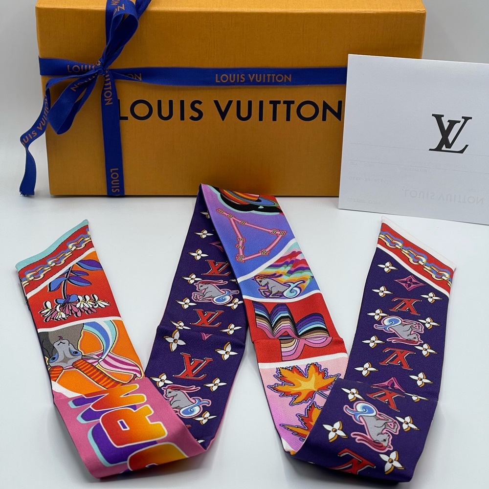 Louis Vuitton Capricorn ♑️ Astro BB Bandeau Neckerchief Twilly Scarf Wrap Rare - Picture 16 of 16